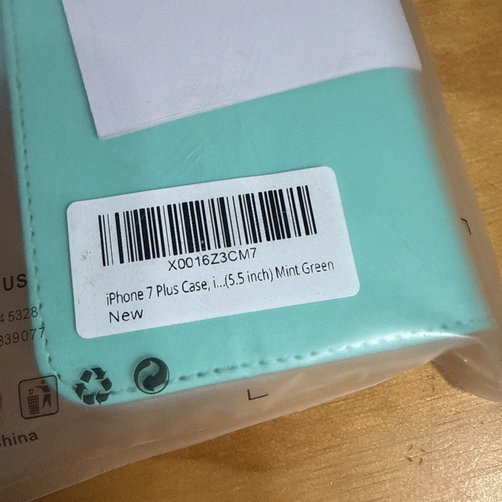 Case Wallet IPhone 7 Plus, 8 Plus Mint Green New Sealed 5.5 Inch
